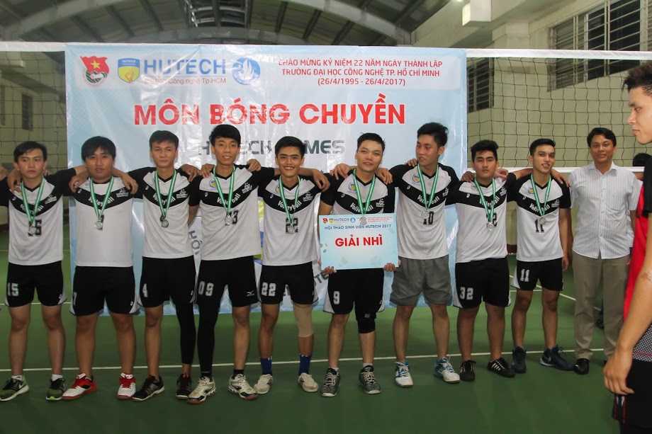 Chung kết bóng chuyền nam Hội thao HUTECH: Bước ngoặt ở set thứ 3 95