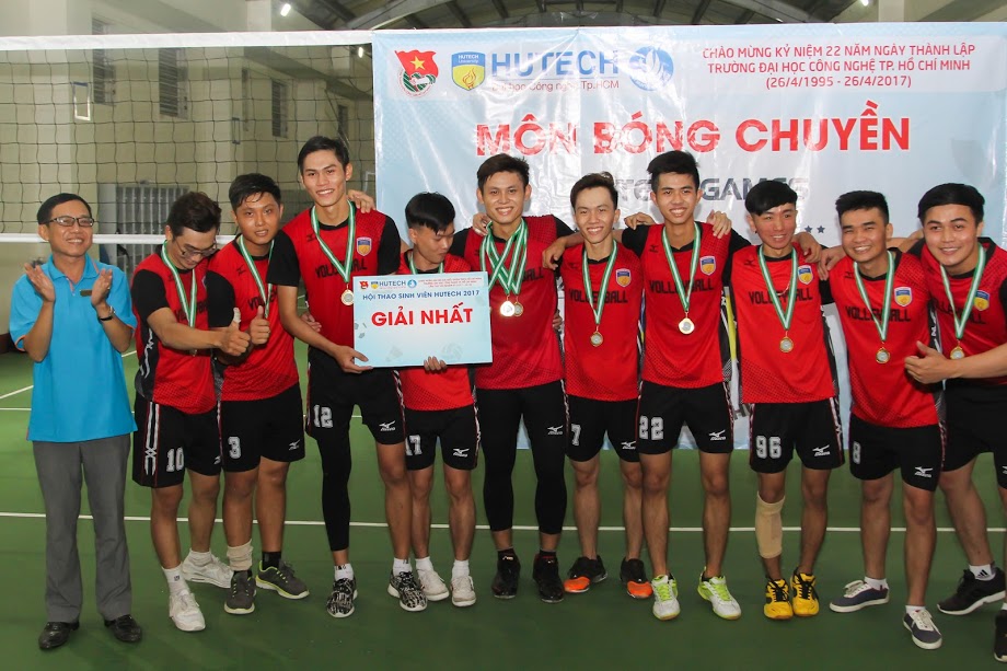 Chung kết bóng chuyền nam Hội thao HUTECH: Bước ngoặt ở set thứ 3 84