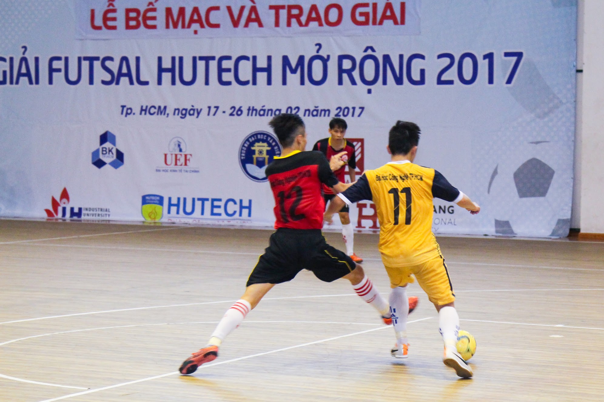 Vượt ĐH Công nghiệp TP.HCM, HUTECH vô địch “Giải Futsal HUTECH mở rộng 2017" 55