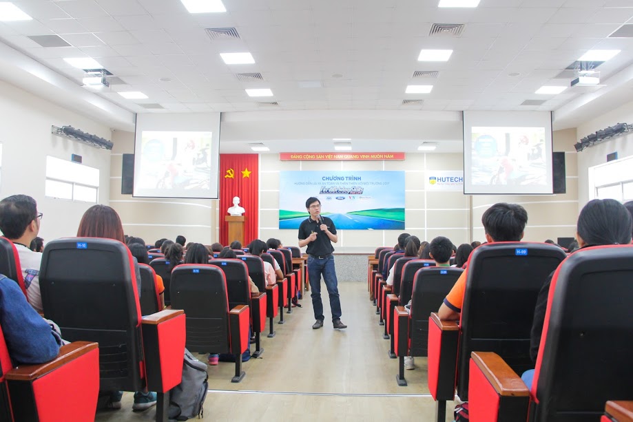 Sinh viên HUTECH “Lái xe an toàn” cùng Ford Việt Nam 8