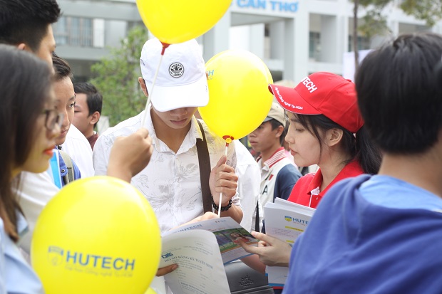 Cùng HUTECH check-in tại Ngày hội tuyển sinh lớn nhất Đồng bằng sông Cửu Long 117
