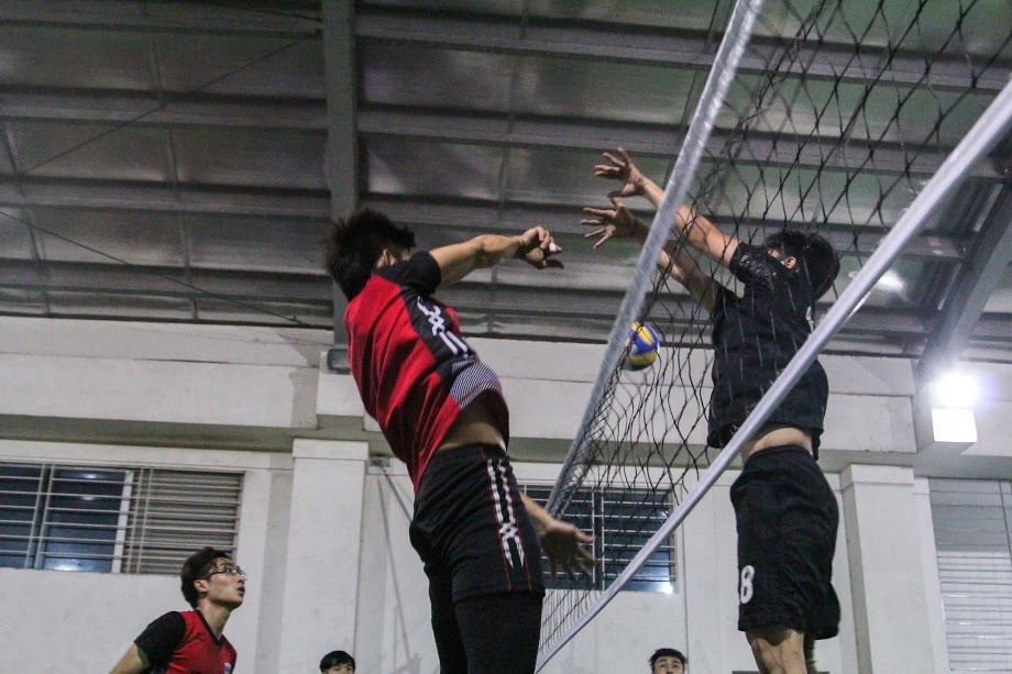 Chung kết bóng chuyền nam Hội thao HUTECH: Bước ngoặt ở set thứ 3 51