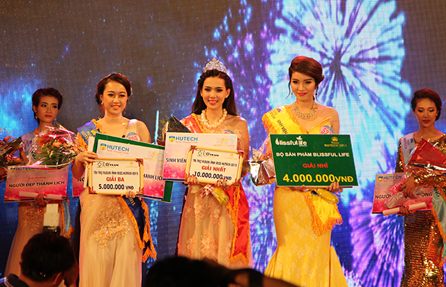 Nhà báo Trác Thúy Miêu và siêu mẫu Xuân Lan sẽ ngồi ghế nóng “Miss HUTECH 2017” 11