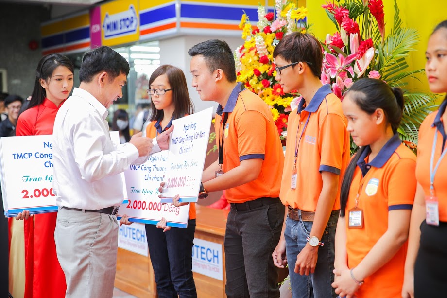 Chờ đón “HUTECH IT OPEN DAY 2017” với nhiều cơ hội thực tập, việc làm hấp dẫn 71
