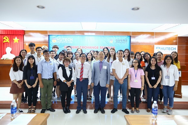 Sinh viên Đại học Kyungsung giao lưu văn hóa cùng sinh viên HUTECH 65