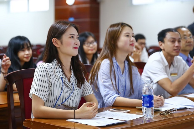 Sinh viên Đại học Kyungsung giao lưu văn hóa cùng sinh viên HUTECH 4