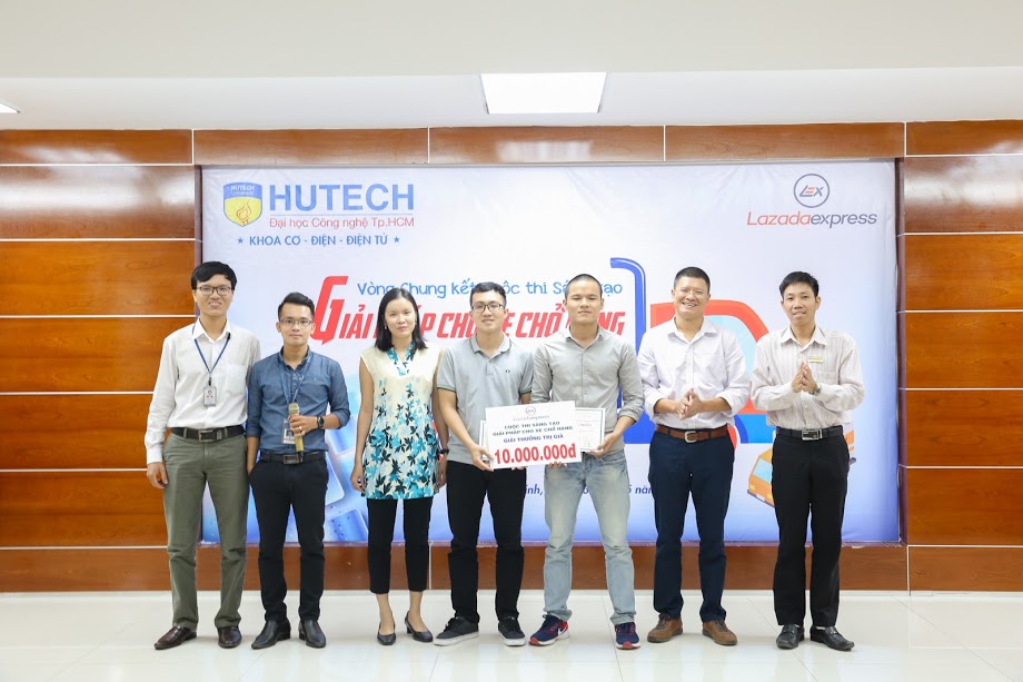 3 đội thi của HUTECH vào Chung kết “Giải pháp cho xe chở hàng” cùng Lazada Express Việt Nam 25