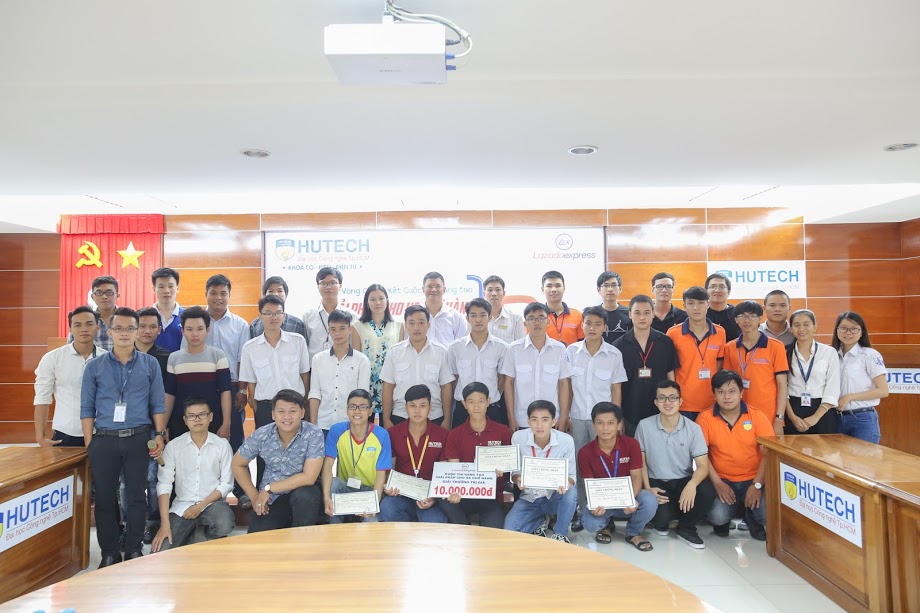 3 đội thi của HUTECH vào Chung kết “Giải pháp cho xe chở hàng” cùng Lazada Express Việt Nam 9