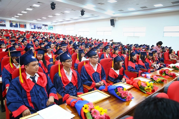 Rộn ràng Lễ tốt nghiệp của 249 Tân cử nhân, kỹ sư thực hành Khóa 2014 10