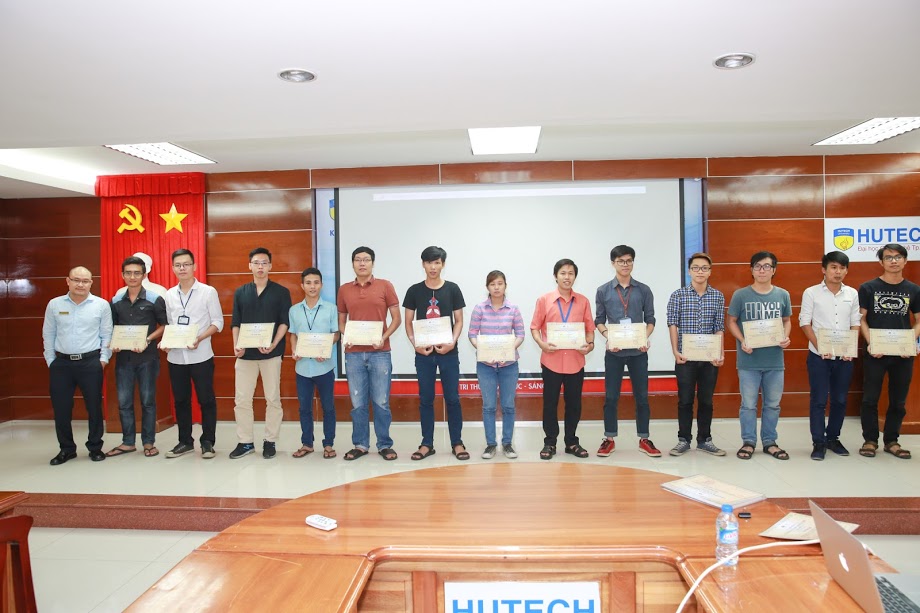 FPT Software trao Chứng chỉ GST cho 54 sinh viên khoa Công nghệ thông tin HUTECH 76