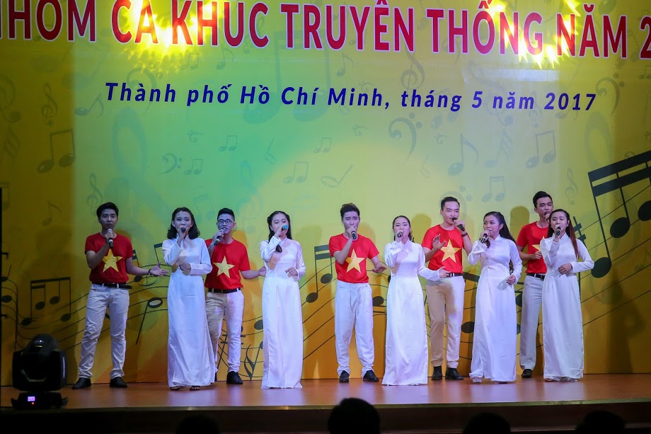 Đội văn nghệ HUTECH gây ấn tượng tại “Liên hoan tuyên truyền ca khúc truyền thống 2017” 44