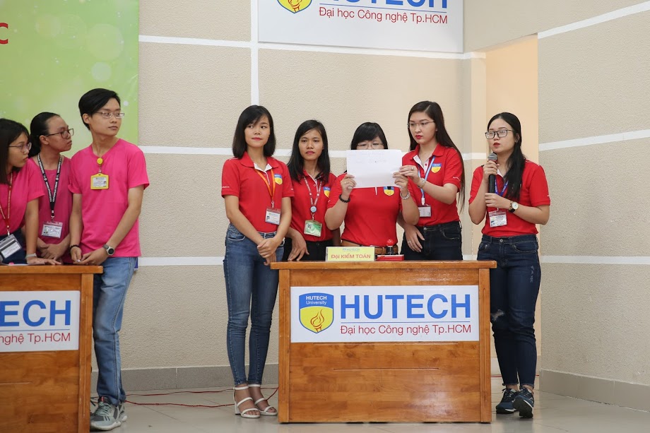 BI giành chiến thắng Cuộc thi “Sinh viên HUTECH tìm hiểu về công tác đảm bảo chất lượng” 70