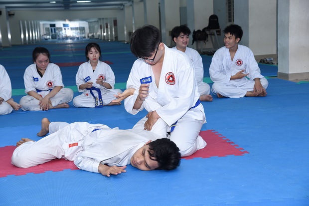 Câu lạc bộ Aikido HUTECH tổ chức thi thăng cấp cho các thành viên 34