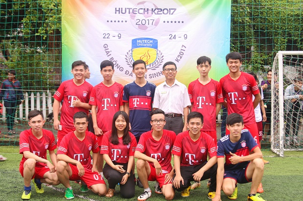 Khai mạc giải đấu bóng đá chào đón tân sinh viên HUTECH khóa 2017 9