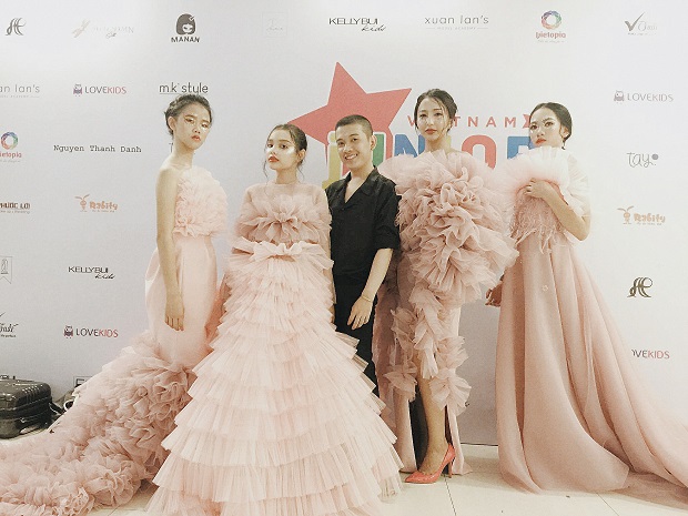 Ấn tượng những bộ sưu tập màu hồng tại “Tuần lễ thời trang trẻ em Việt Nam” 45