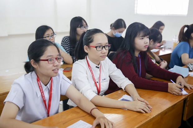 Sinh viên HUTECH học cách “Xác lập mục tiêu cuộc đời” cùng chuyên gia 60