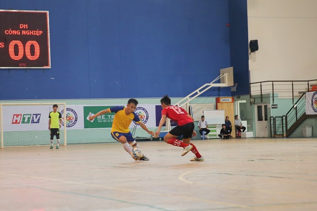 Futsal-sinh-vien-tphcm-hutech-2017