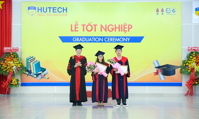 Biểu dương 02 sinh viên HUTECH học vượt tiến độ tốt nghiệp loại Giỏi trong 3 năm 10