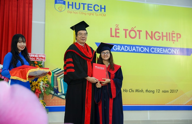 Biểu dương 02 sinh viên HUTECH học vượt tiến độ tốt nghiệp loại Giỏi trong 3 năm 25