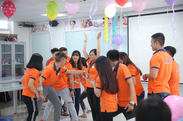 [Bộ ảnh] – Kỳ Sinh hoạt Lớp ấn tượng của K15 44