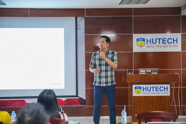 Gần 200 lập trình viên tham dự sự kiện công nghệ “AWS Dev Day Việt Nam 2017” tại HUTECH 36