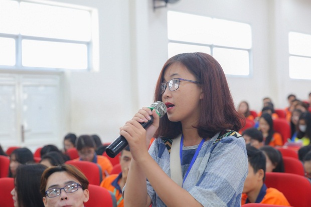 Sinh viên Đài Loan hào hứng tham gia phát động Lớp học tiên tiến và Sinh viên 5 tốt tại HUTECH 88