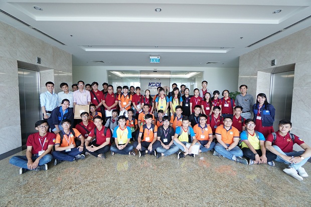 Sinh viên ngành Mạng máy tính HUTECH tham quan công ty KDDI - Nhật Bản 81