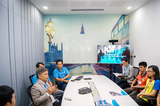 Sinh viên Khoa Công nghệ thông tin tham quan thực tế tại công ty SCC Việt Nam 21