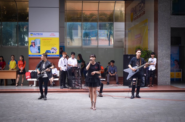 Ron-rang-chuan-bi-dem-hoi-van-hoa-2017