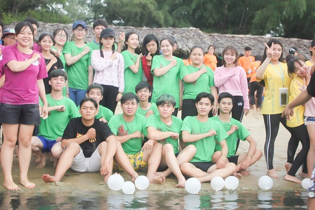 Ấn tượng cùng Hội trại truyền thống “Lửa thiêng tình nguyện” của Đội Công tác xã hội 8