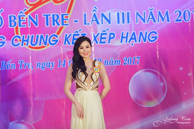 Hoa khôi HUTECH Vũ Ngọc Dung đăng quang “Hoa khôi Duyên dáng Phụ nữ Bến Tre 2017” 26