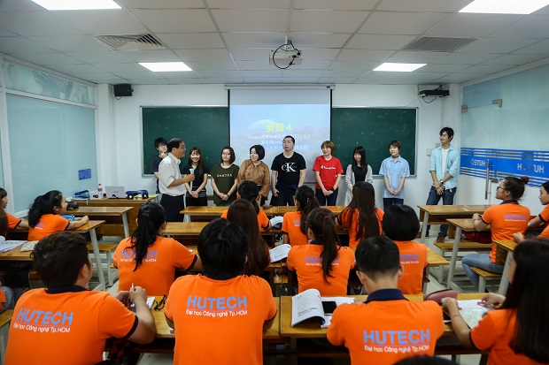 Sinh viên HUTECH và Sinh viên Đại học Hosei cùng học đàm thoại tiếng Nhật 5