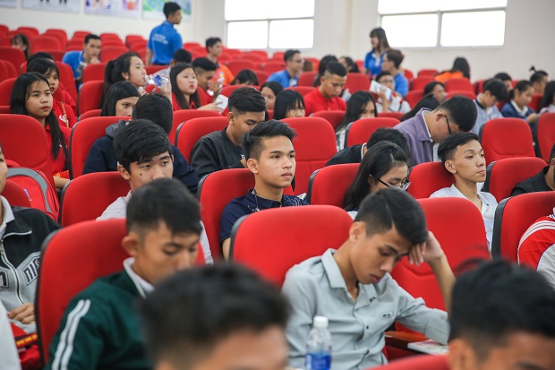 HUTECH đón tiếp đoàn học sinh Trường THPT Phú Tâm - tỉnh Sóc Trăng tham quan 26
