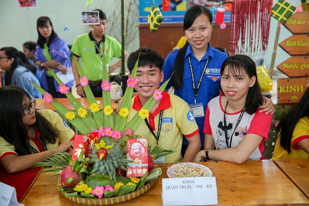 Viện công nghệ Việt - Nhật xuất sắc giành giải nhất cuộc thi làm mứt và trưng bày mâm ngũ quả 54