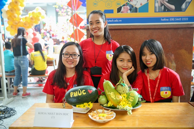 Viện công nghệ Việt - Nhật xuất sắc giành giải nhất cuộc thi làm mứt và trưng bày mâm ngũ quả 13