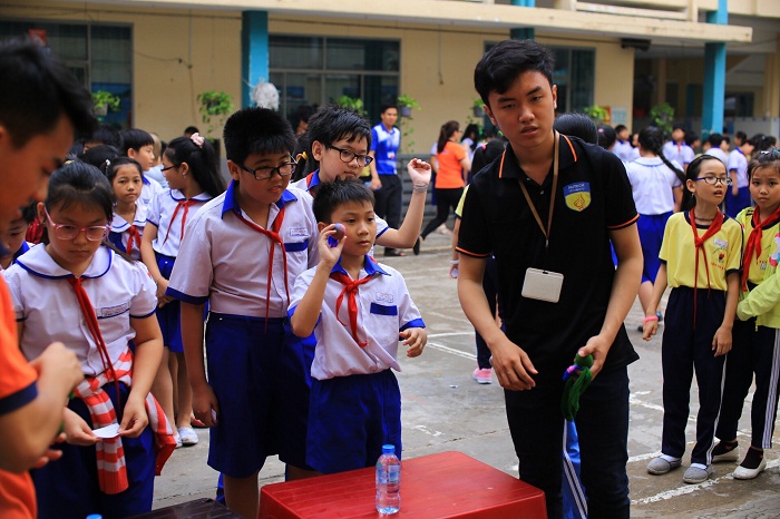 C.E.T mang “Xuân yêu thương” đến với các em học sinh trường Tiểu học Tân Thuận (Q.7) 23