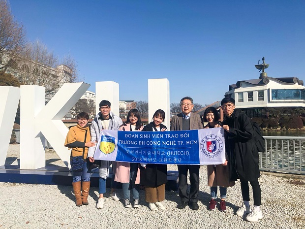 Sinh viên Hàn Quốc học của Đại học HUTECH hào hứng “khám phá” xứ sở kim chi 38