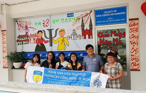 Sinh viên Hàn Quốc học của Đại học HUTECH hào hứng “khám phá” xứ sở kim chi 25