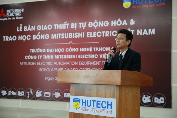 Mitsubishi Electric Vietnam donates to HUTECH VND 2.6 billion worth of automation equipment 18