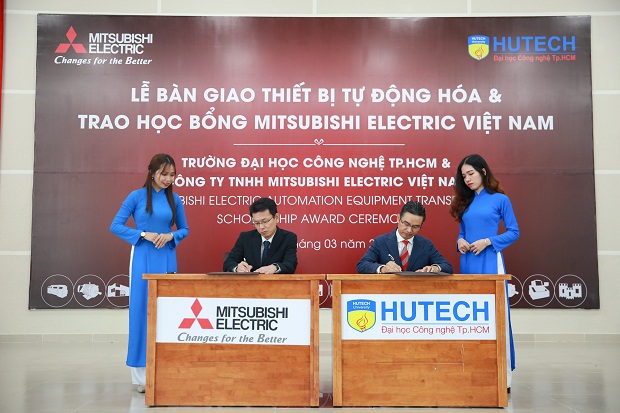 Mitsubishi Electric Vietnam donates to HUTECH VND 2.6 billion worth of automation equipment 44