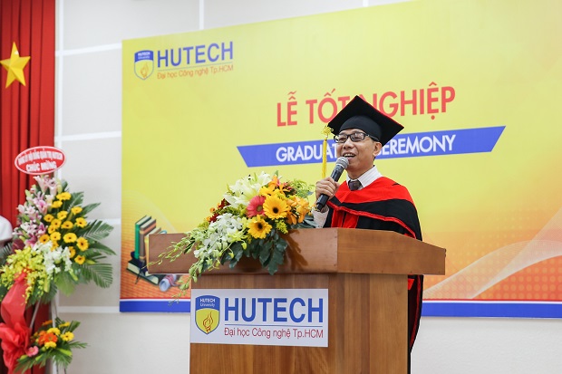 Tháng 03 - Đại học HUTECH rộn ràng Lễ tốt nghiệp của Sinh viên 18