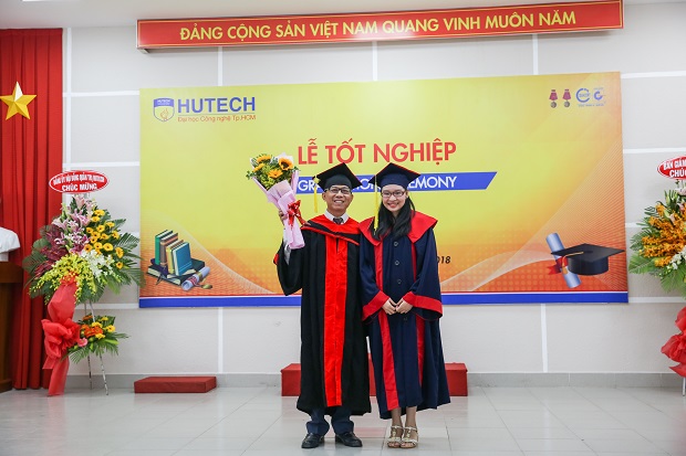 Tháng 03 - Đại học HUTECH rộn ràng Lễ tốt nghiệp của Sinh viên 27