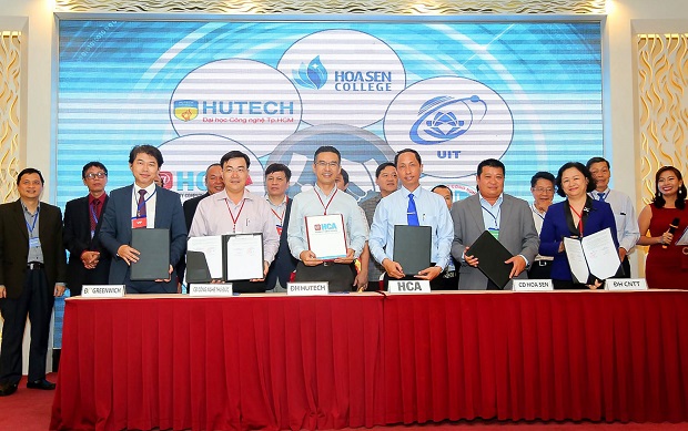 HUTECH ký kết hợp tác với Hội tin Tin học TP.HCM trong đào tạo và cung cấp nguồn nhân lực CNTT 22