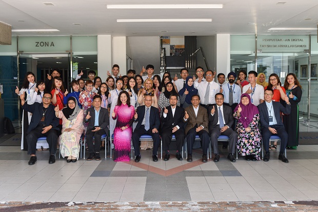 Sinh viên HUTECH hào hứng học tập tại trường Đại học Mở Malaysia (OUM) 4