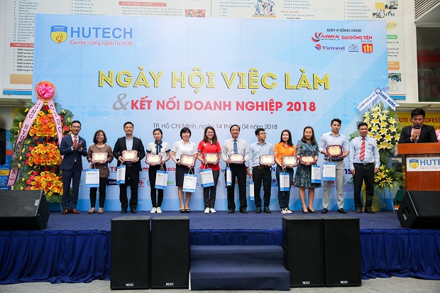 Thousands of open positions at the 2018 HUTECH Job and Business Connection Day 38