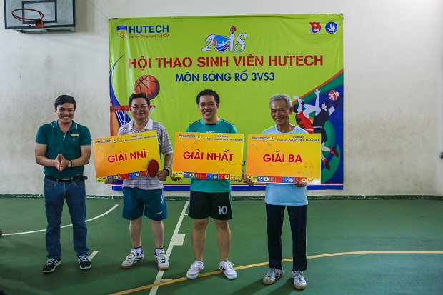 The great success of the 2018 Faculty and Staff Sports Fest: Connecting the strength of the HUTECH Family 55