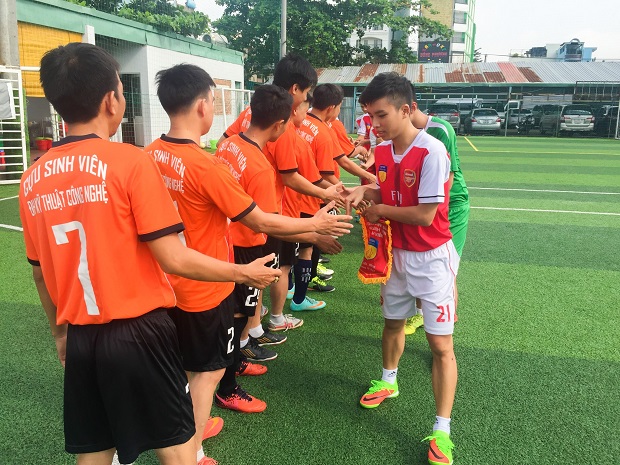 hop-mat-cuu-sinh-vien-hutech