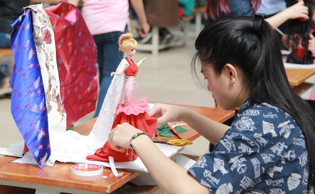 Cùng tham gia cuộc thi thiết kế thời trang Búp bê Barbie lần II để tôn vinh bản sắc Việt 69