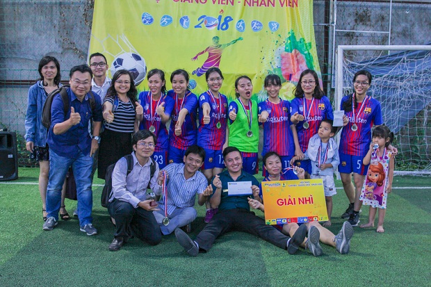 Bế mạc và trao giải chung kết Bóng đá Công đoàn HUTECH năm 2018 72