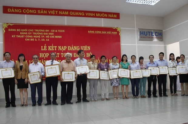 HUTECH họp mặt toàn Đảng bộ nhân kỷ niệm 123 năm Ngày sinh Chủ tịch Hồ Chí Minh  74